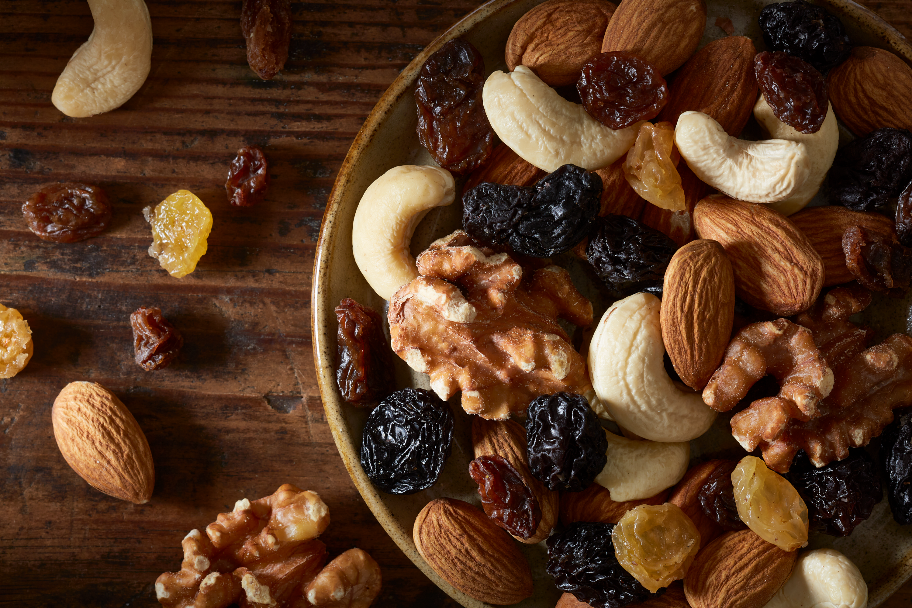 Philon Mixed Nuts & Raisins